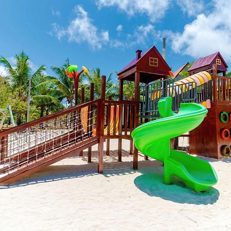 Palmar Crystals Beach Resort Belle Mare, A Member Of Radisson Individuals מראה חיצוני תמונה