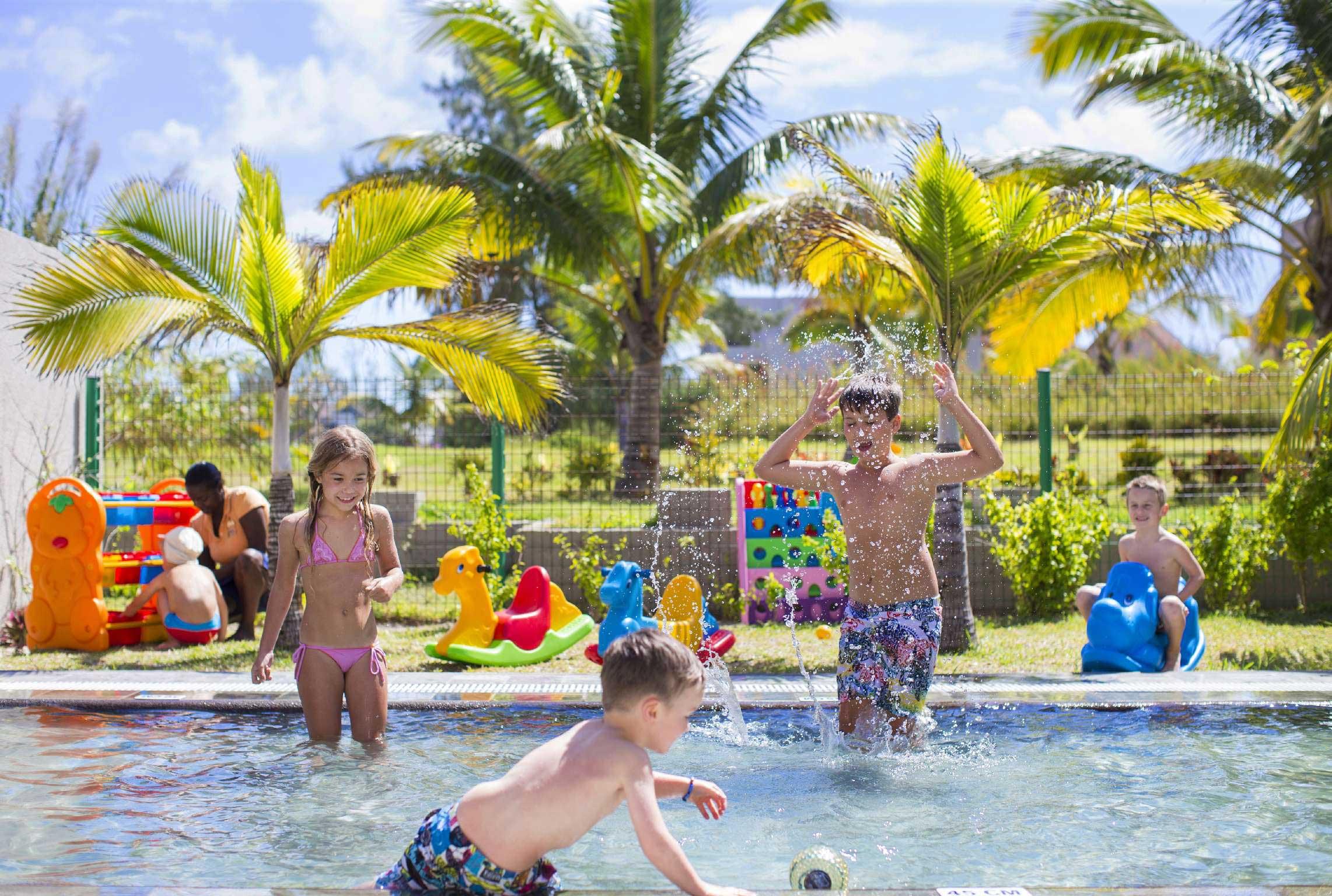 Palmar Crystals Beach Resort Belle Mare, A Member Of Radisson Individuals מראה חיצוני תמונה