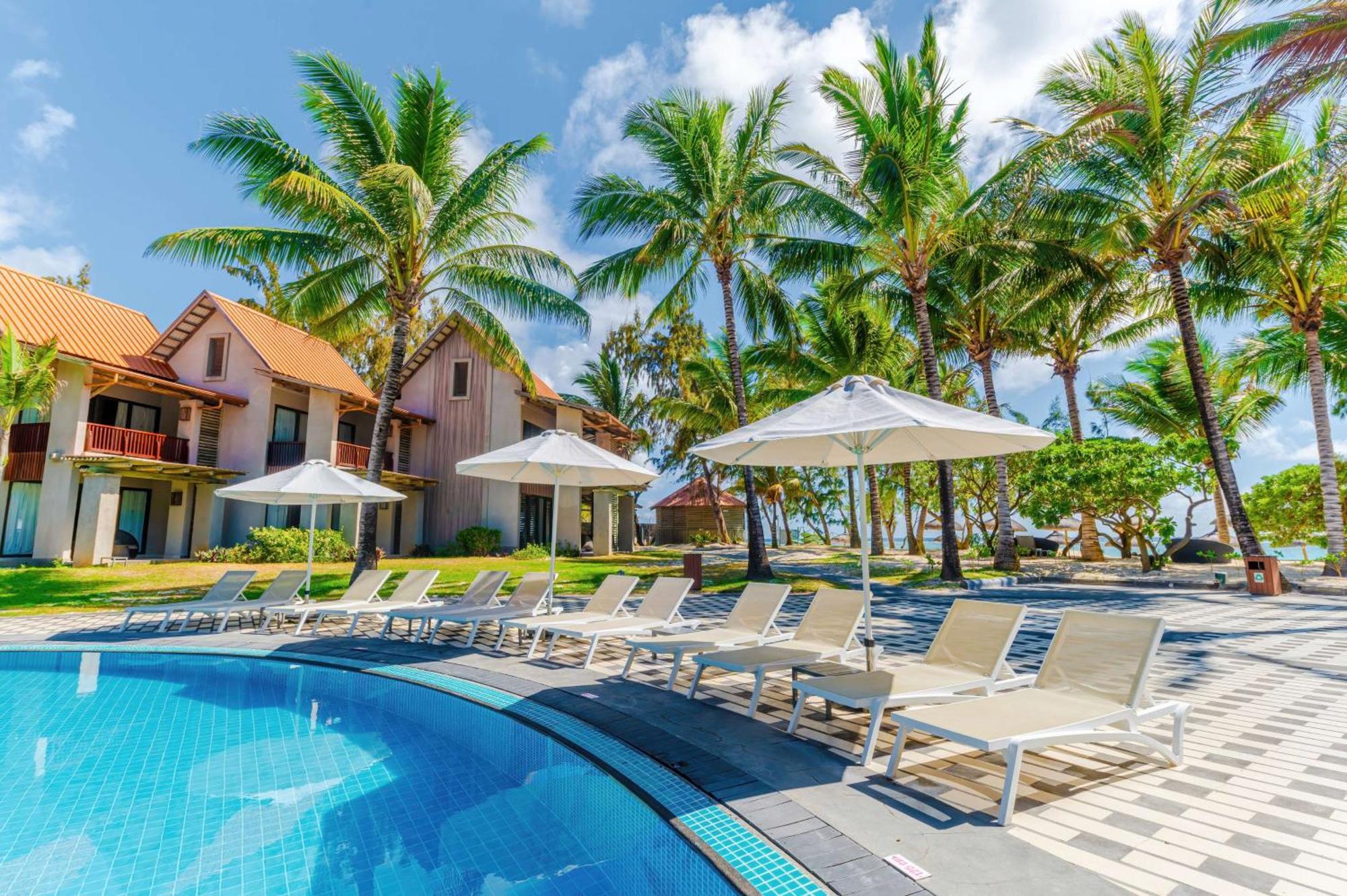 Palmar Crystals Beach Resort Belle Mare, A Member Of Radisson Individuals מראה חיצוני תמונה