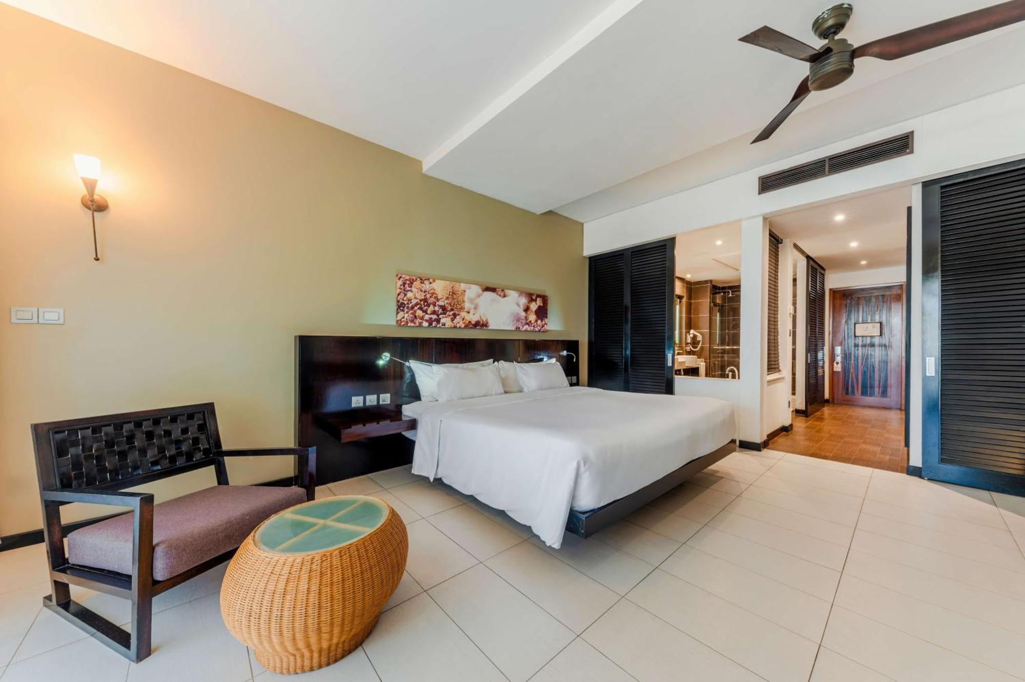 Palmar Crystals Beach Resort Belle Mare, A Member Of Radisson Individuals מראה חיצוני תמונה