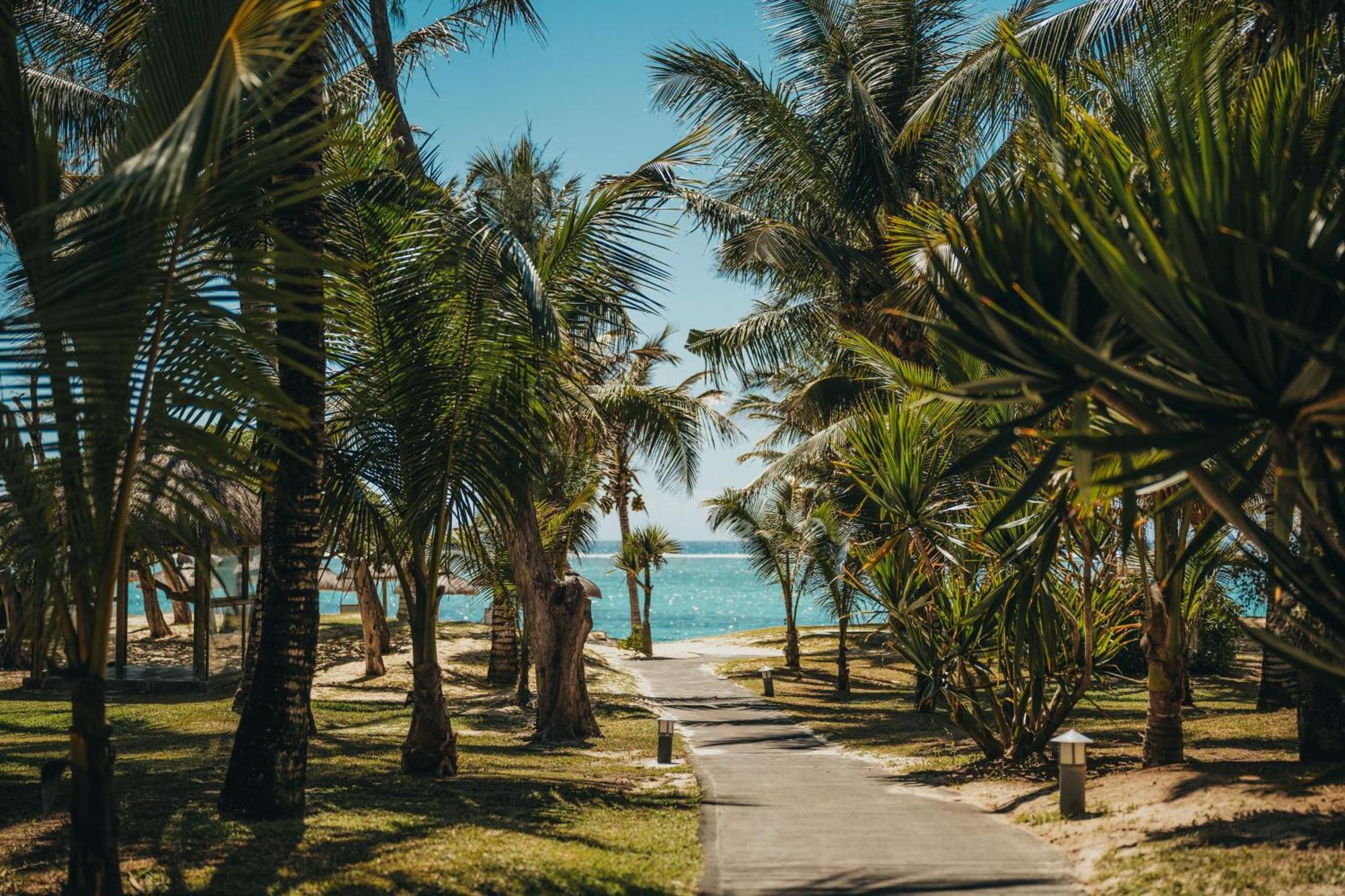 Palmar Crystals Beach Resort Belle Mare, A Member Of Radisson Individuals מראה חיצוני תמונה